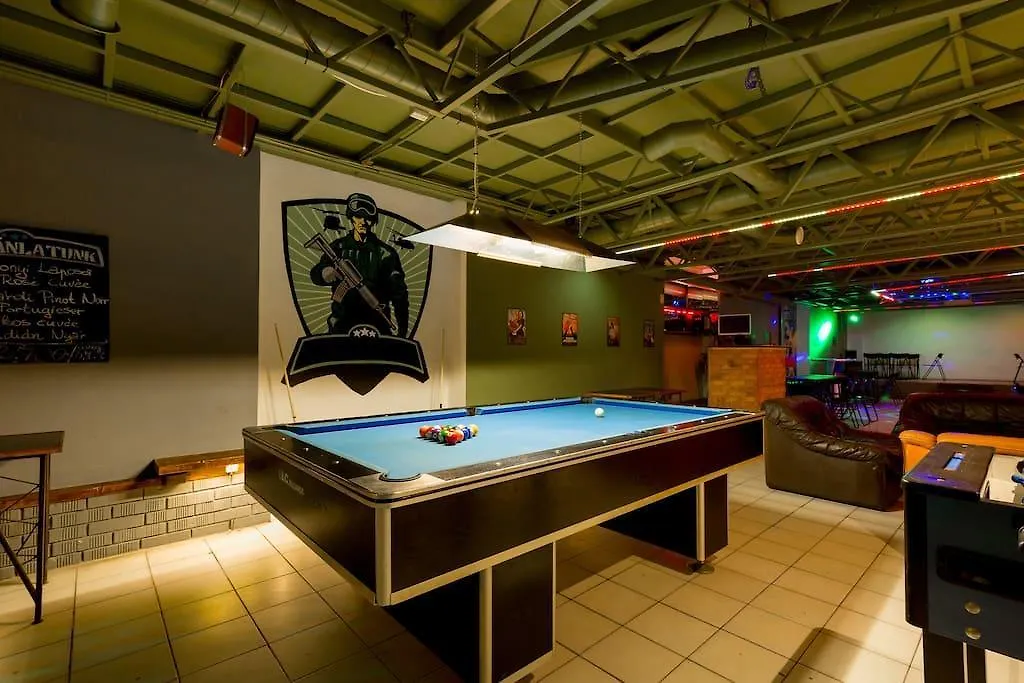 Nyaraló The Bachelor Bar - Bunker | Private Club Villa Budapest Magyarország
